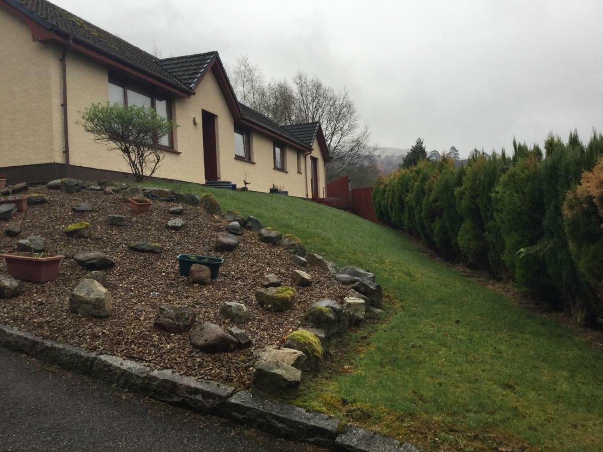 The Steadings Cottage คินลอคคลีเวน ภายนอก รูปภาพ